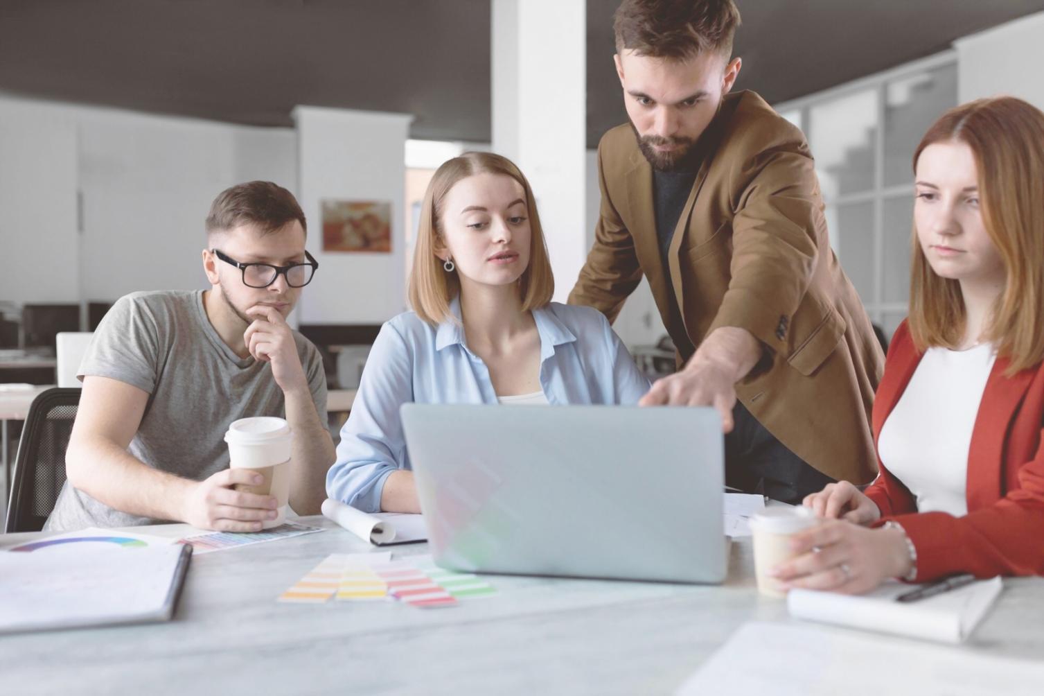 Environnement d'apprentissage collaboratif pour la formation financière